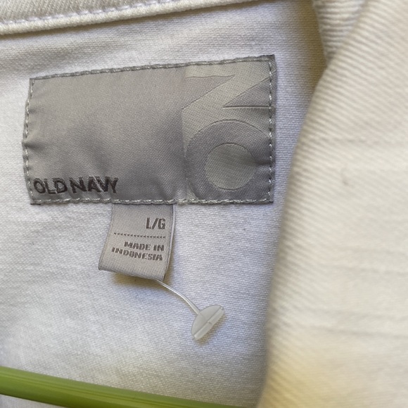 Old Navy white jean jacket - Picture 4 of 8